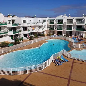 playa-de-las-cucharas-apartments.in-canary-islands.com/